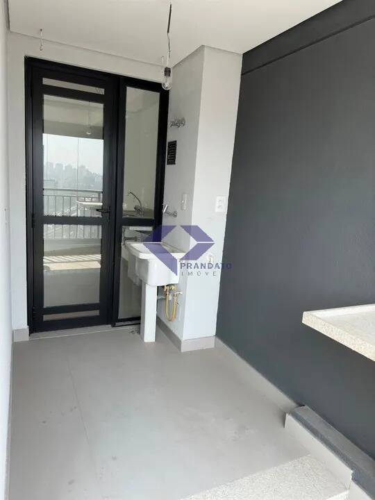 Apartamento à venda com 2 quartos, 94m² - Foto 2