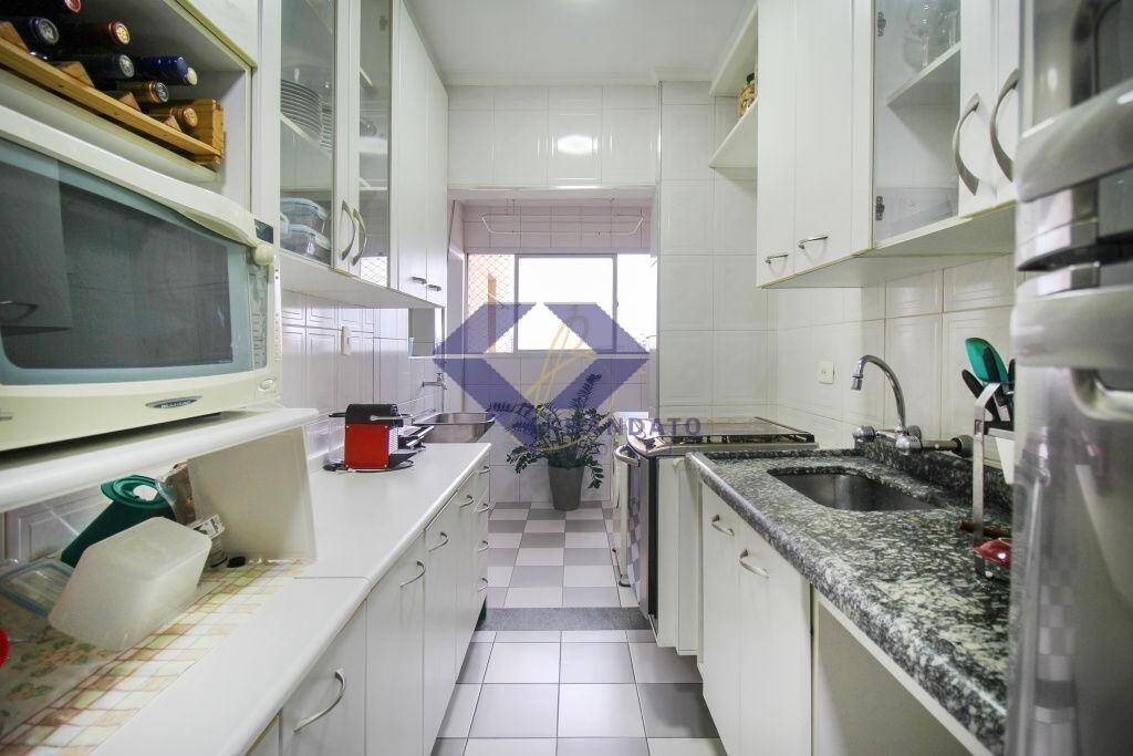 Apartamento à venda com 3 quartos, 100m² - Foto 19