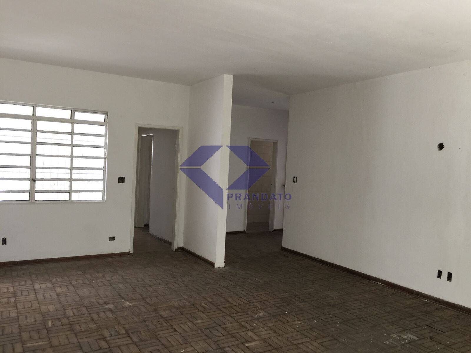 Casa à venda com 3 quartos, 290m² - Foto 4