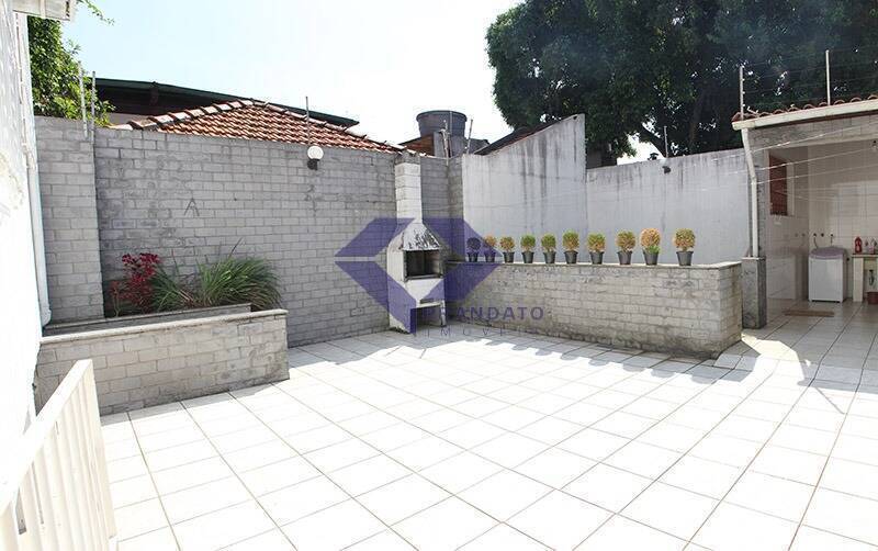 Sobrado à venda com 4 quartos, 300m² - Foto 4