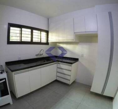 Casa à venda com 5 quartos, 350m² - Foto 13