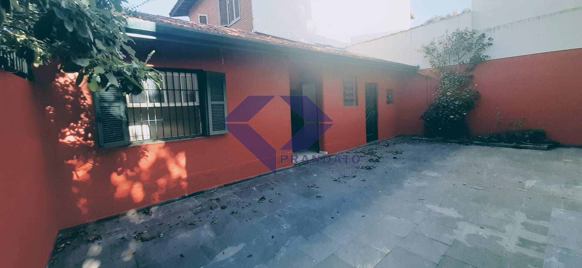 Sobrado à venda com 3 quartos, 120m² - Foto 1