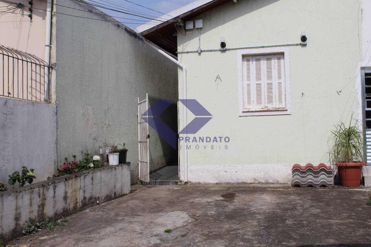 Casa à venda com 3 quartos, 300m² - Foto 3