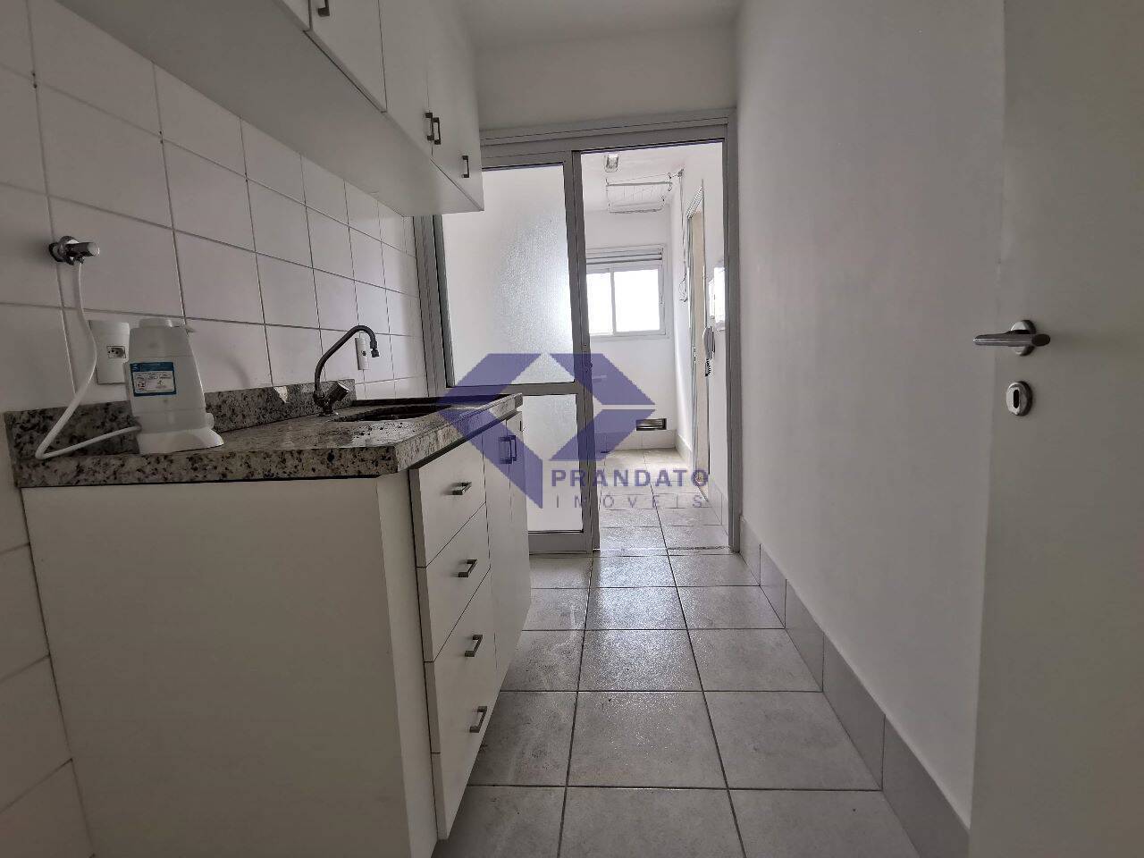 Apartamento à venda com 2 quartos, 80m² - Foto 19