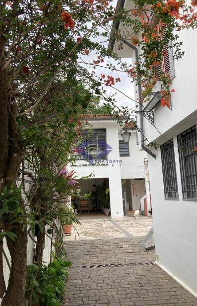 Sobrado à venda e aluguel com 5 quartos, 360m² - Foto 4