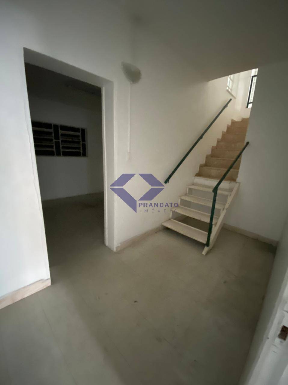 Casa para alugar com 8 quartos, 280m² - Foto 14