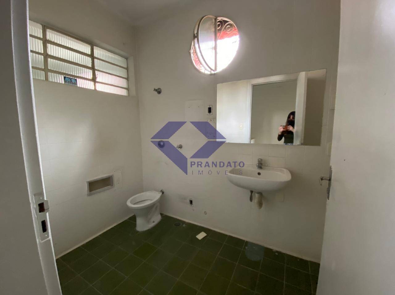 Casa para alugar com 8 quartos, 280m² - Foto 18