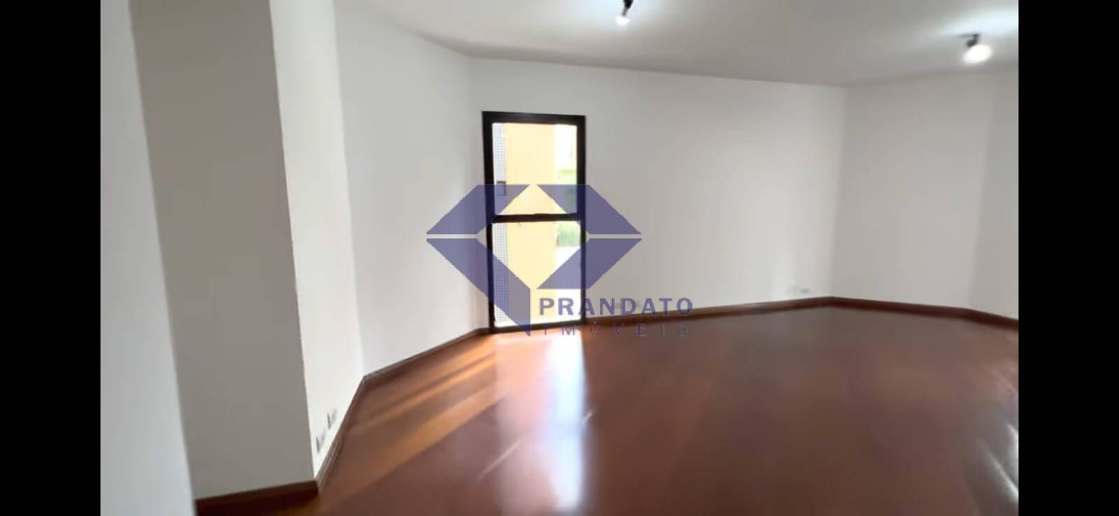 Apartamento à venda com 3 quartos, 100m² - Foto 3