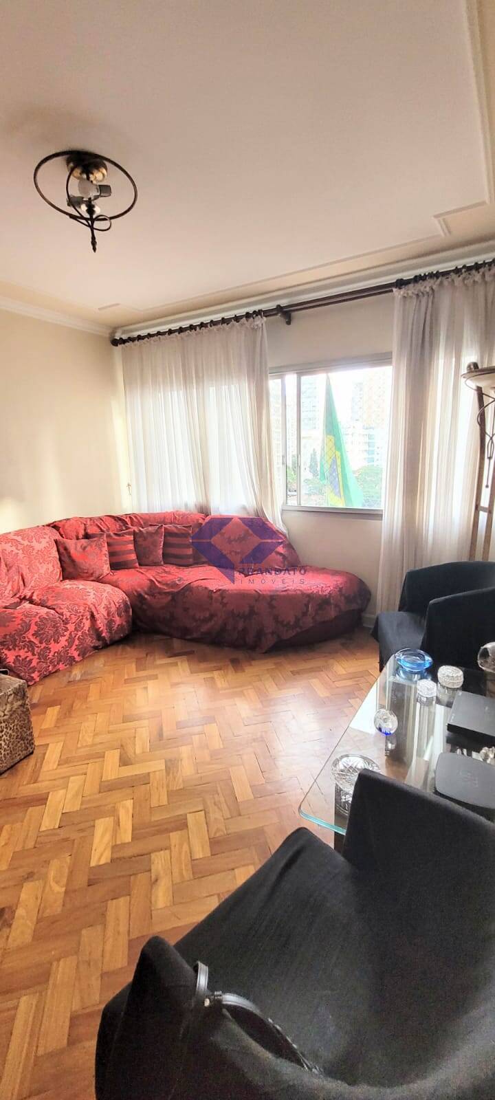 Apartamento à venda com 3 quartos, 108m² - Foto 2