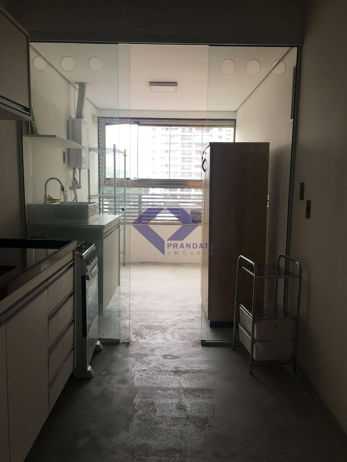 Apartamento para alugar com 1 quarto, 75m² - Foto 5