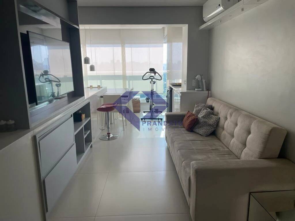 Apartamento à venda com 2 quartos, 66m² - Foto 1