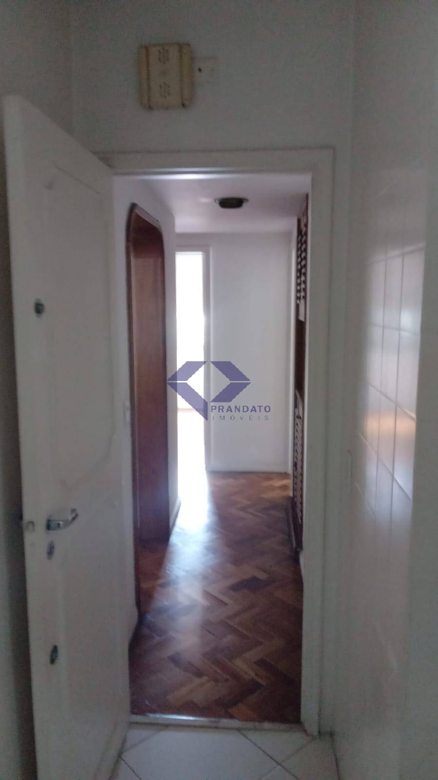 Apartamento à venda com 2 quartos, 115m² - Foto 11