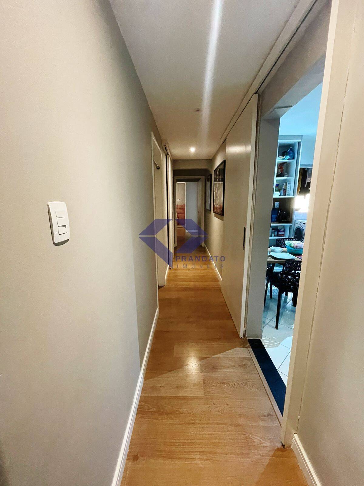 Apartamento à venda com 3 quartos, 110m² - Foto 4