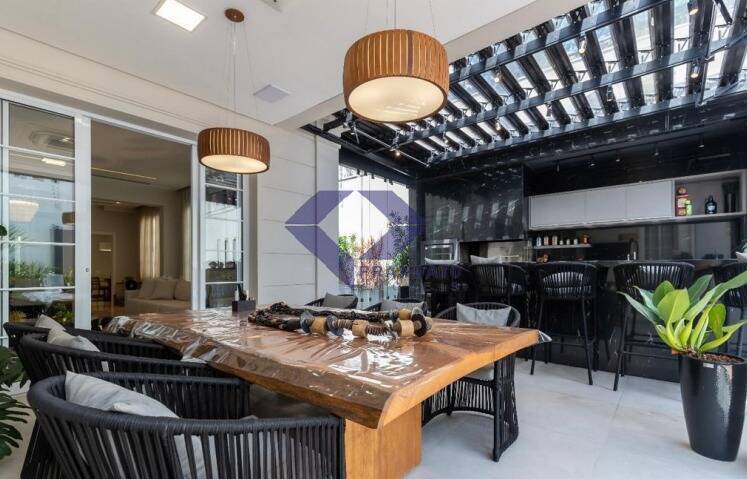 Casa à venda com 4 quartos, 777m² - Foto 4