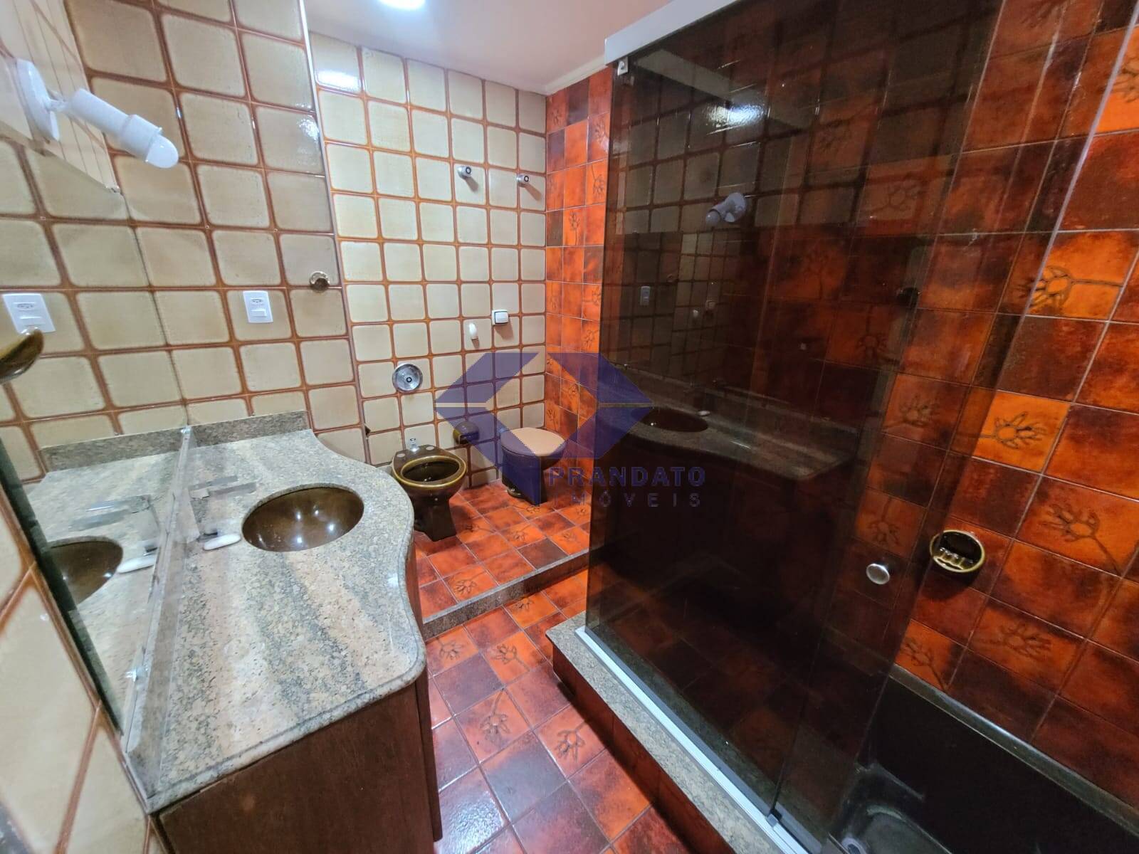 Casa para alugar com 4 quartos, 330m² - Foto 17