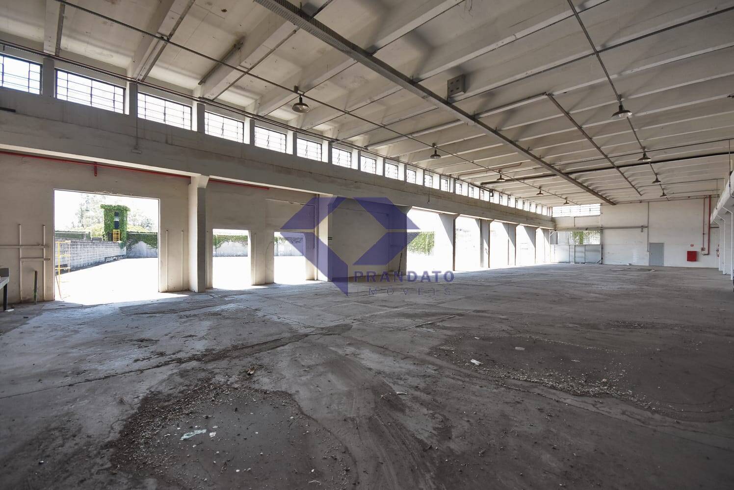 Depósito-Galpão-Armazém para alugar, 1361m² - Foto 5