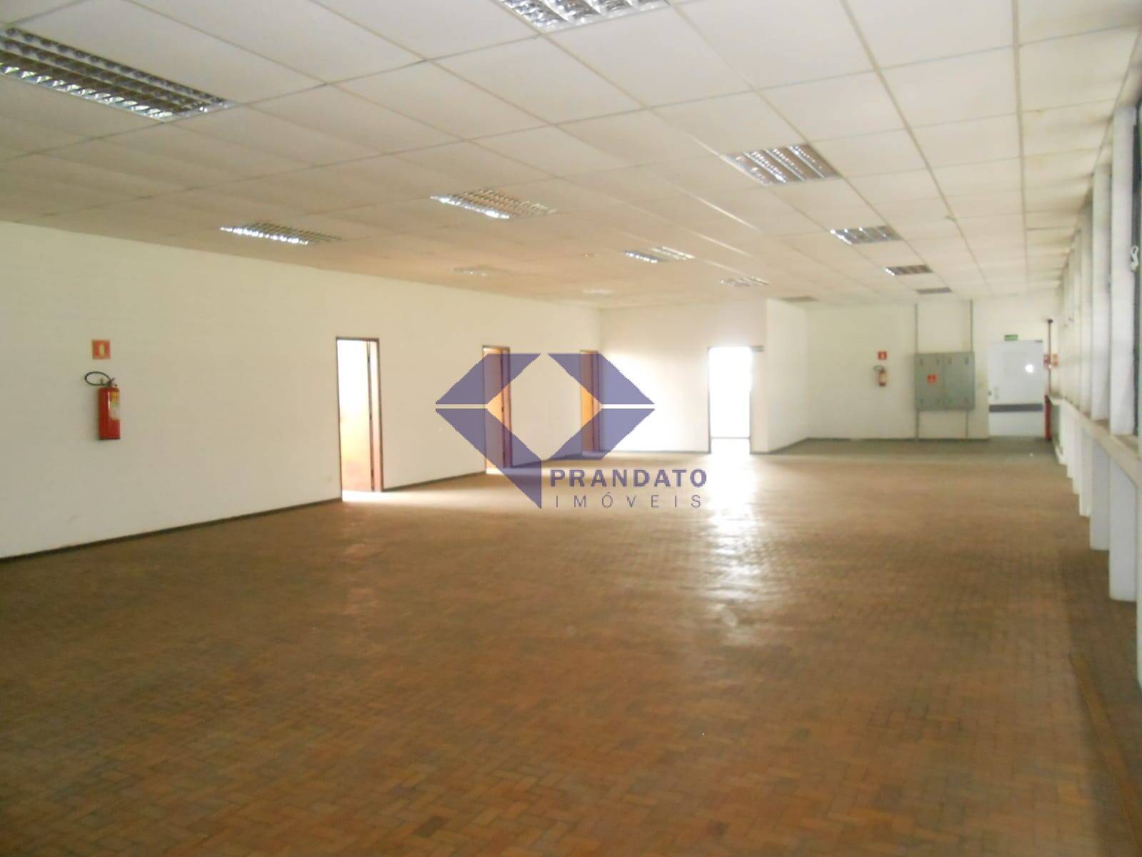 Depósito-Galpão-Armazém para alugar, 1361m² - Foto 13