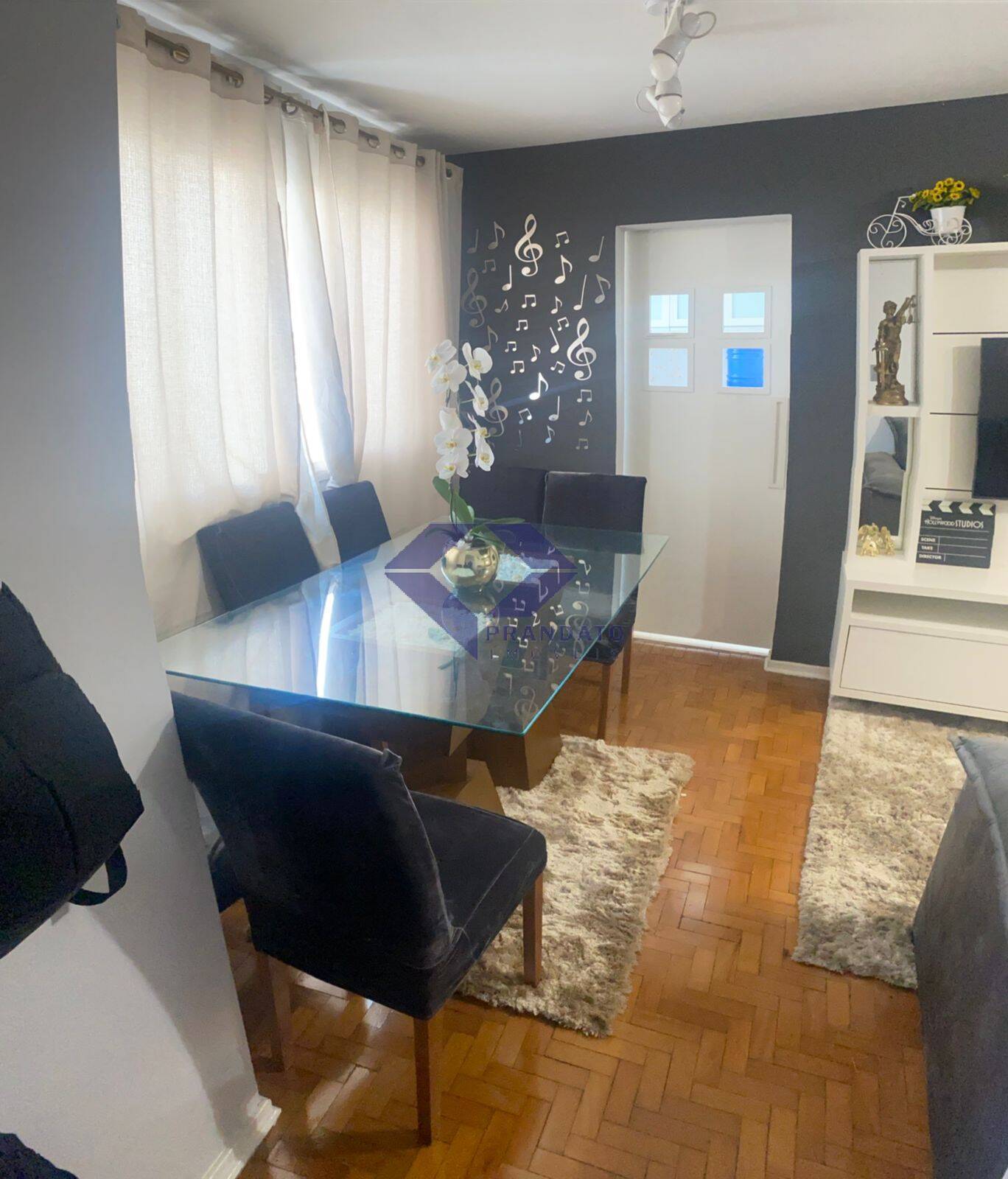 Apartamento à venda com 2 quartos, 70m² - Foto 3