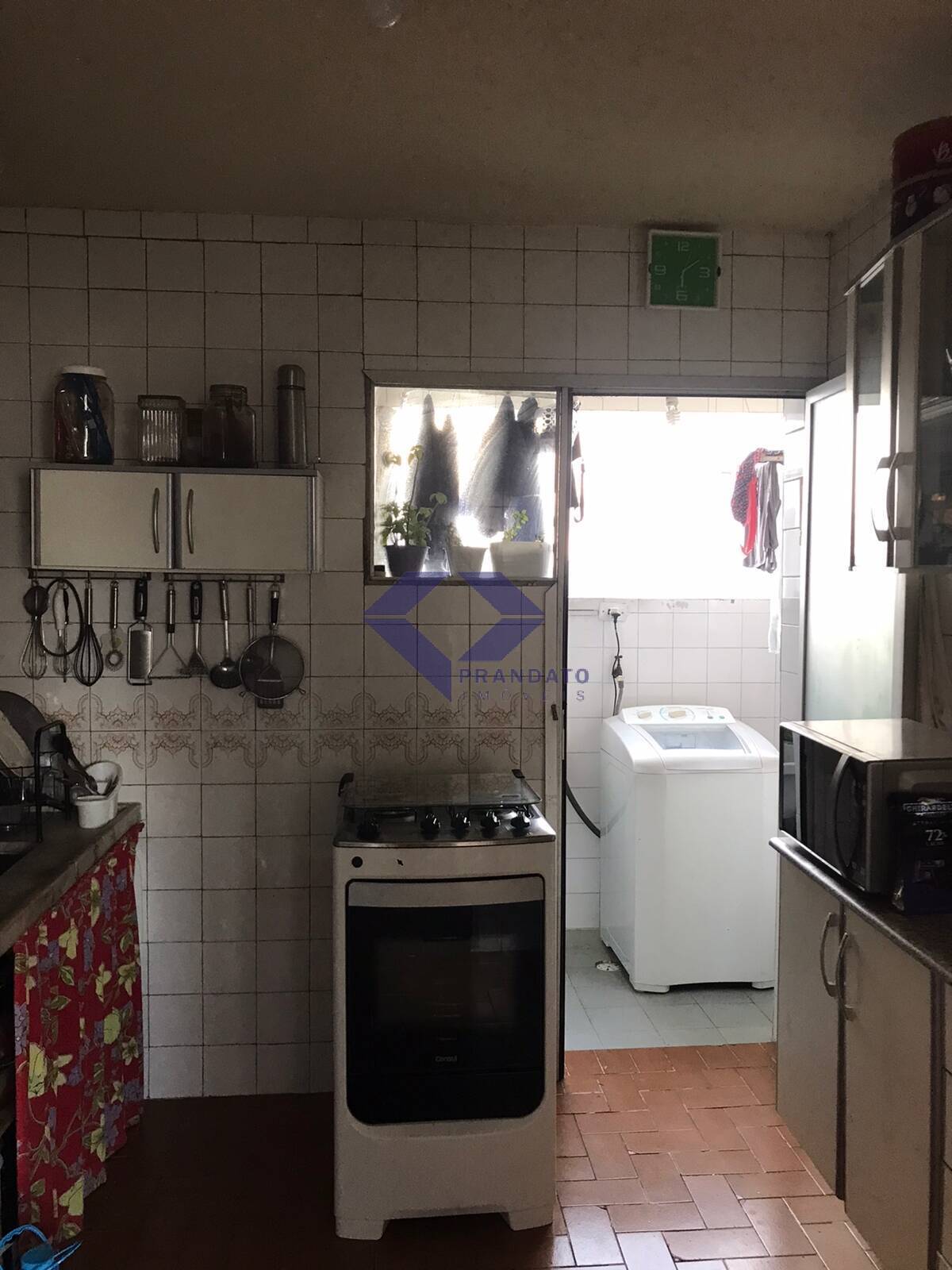 Apartamento à venda com 2 quartos, 70m² - Foto 3