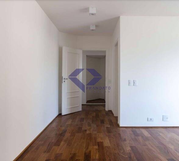 Apartamento à venda com 3 quartos, 220m² - Foto 10