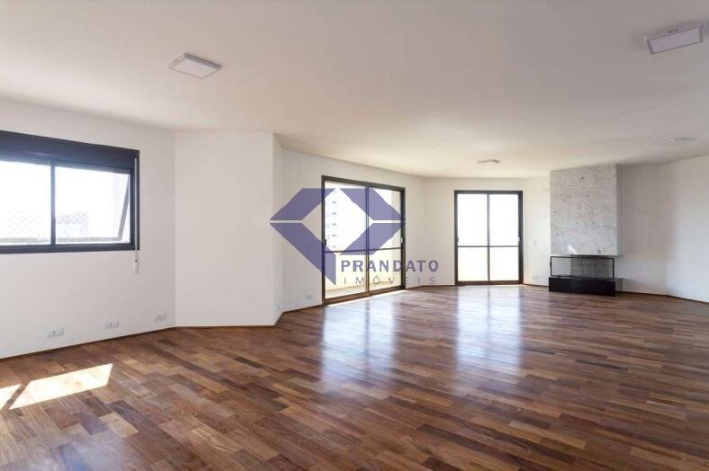 Apartamento à venda com 3 quartos, 220m² - Foto 1