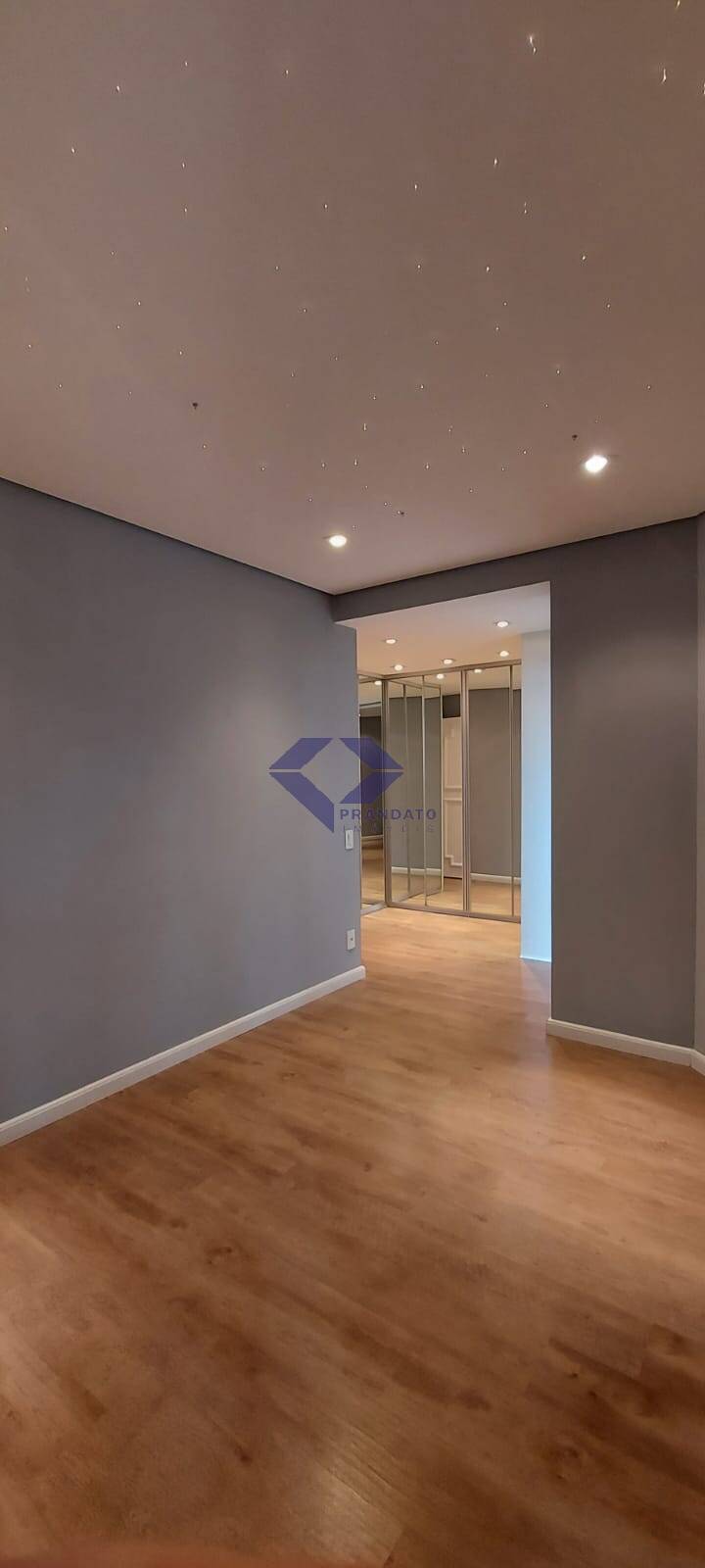 Apartamento à venda com 3 quartos, 260m² - Foto 5