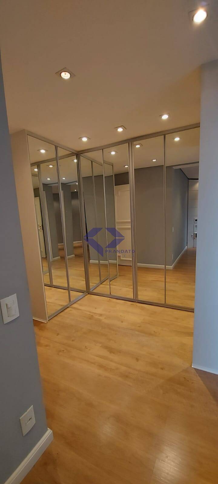 Apartamento à venda com 3 quartos, 260m² - Foto 13