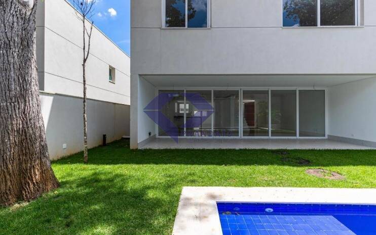 Casa à venda com 4 quartos, 525m² - Foto 7