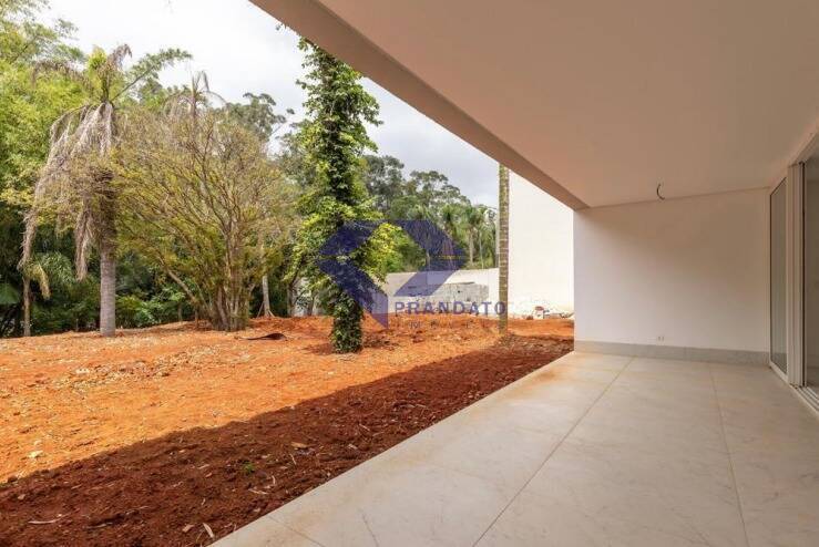 Sobrado à venda com 4 quartos, 770m² - Foto 2