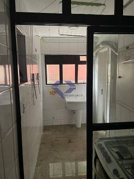 Apartamento à venda com 3 quartos, 98m² - Foto 13