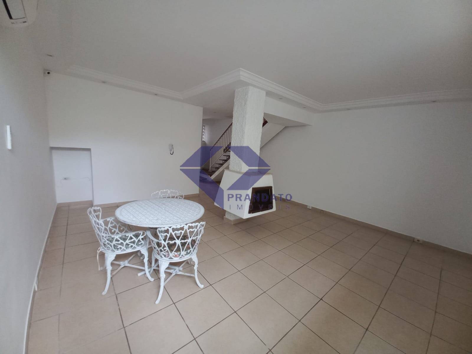 Sobrado à venda com 3 quartos, 178m² - Foto 4