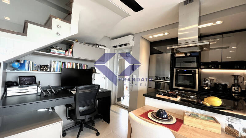 Cobertura à venda com 2 quartos, 119m² - Foto 3