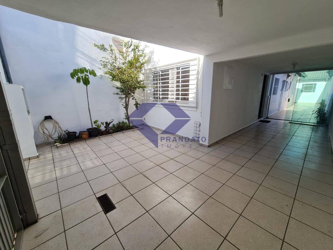 Apartamento à venda com 2 quartos, 200m² - Foto 3