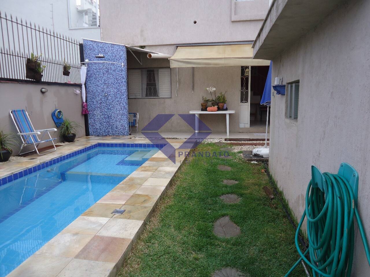 Casa à venda com 4 quartos, 480m² - Foto 2