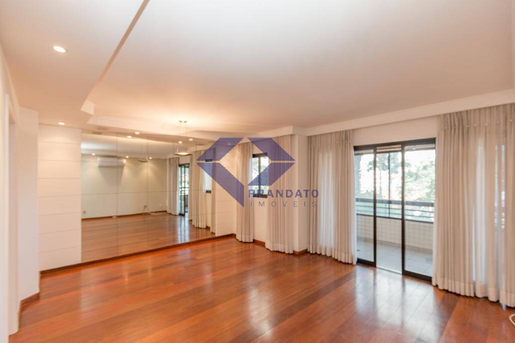 Apartamento à venda com 2 quartos, 138m² - Foto 2