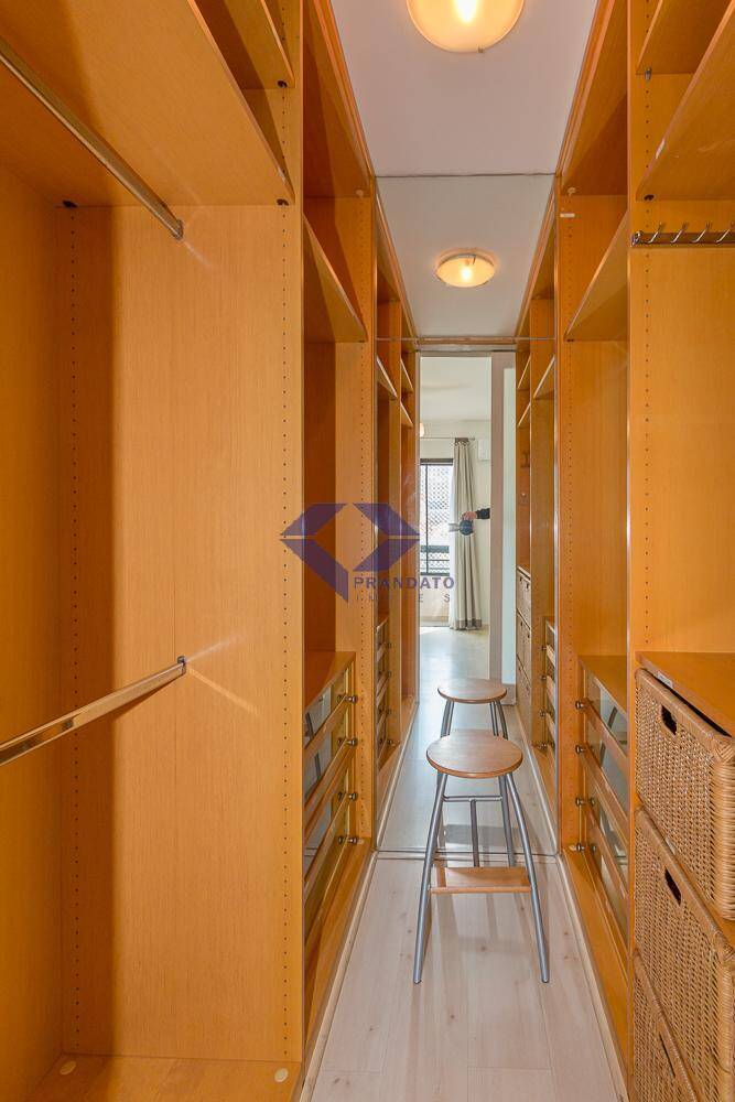 Apartamento à venda com 2 quartos, 138m² - Foto 13