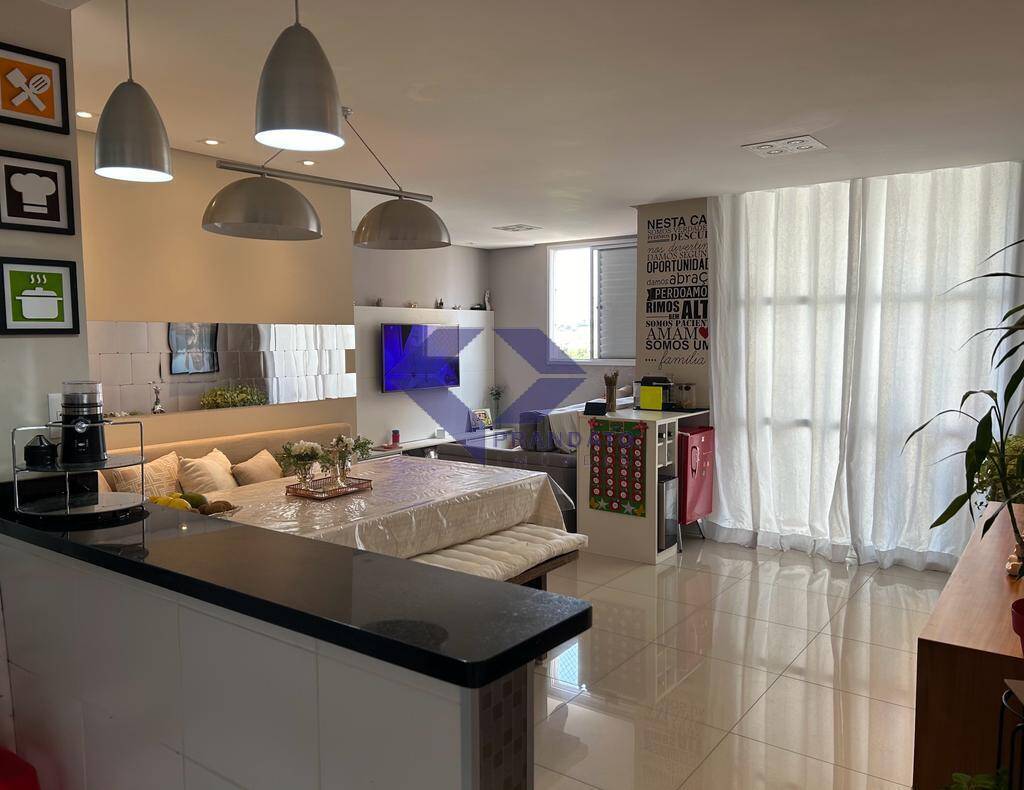 Apartamento à venda com 2 quartos, 69m² - Foto 1