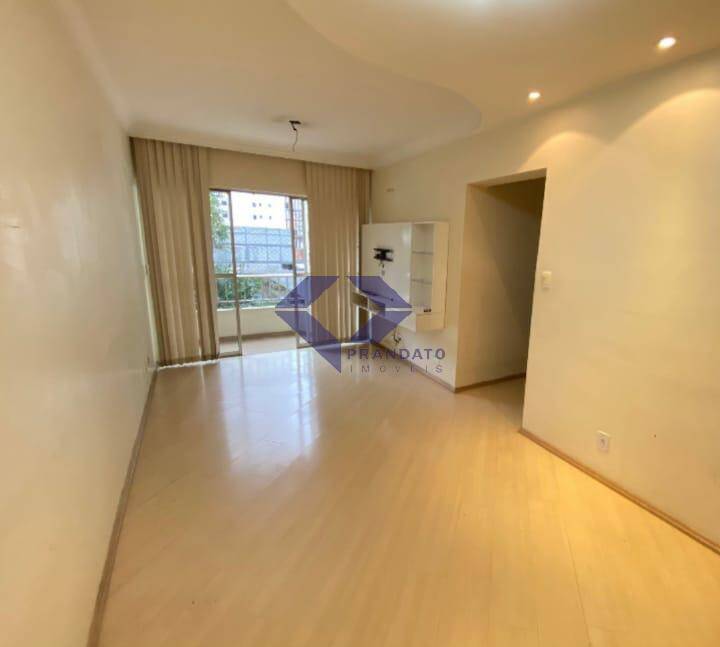 Apartamento para alugar com 2 quartos, 65m² - Foto 1