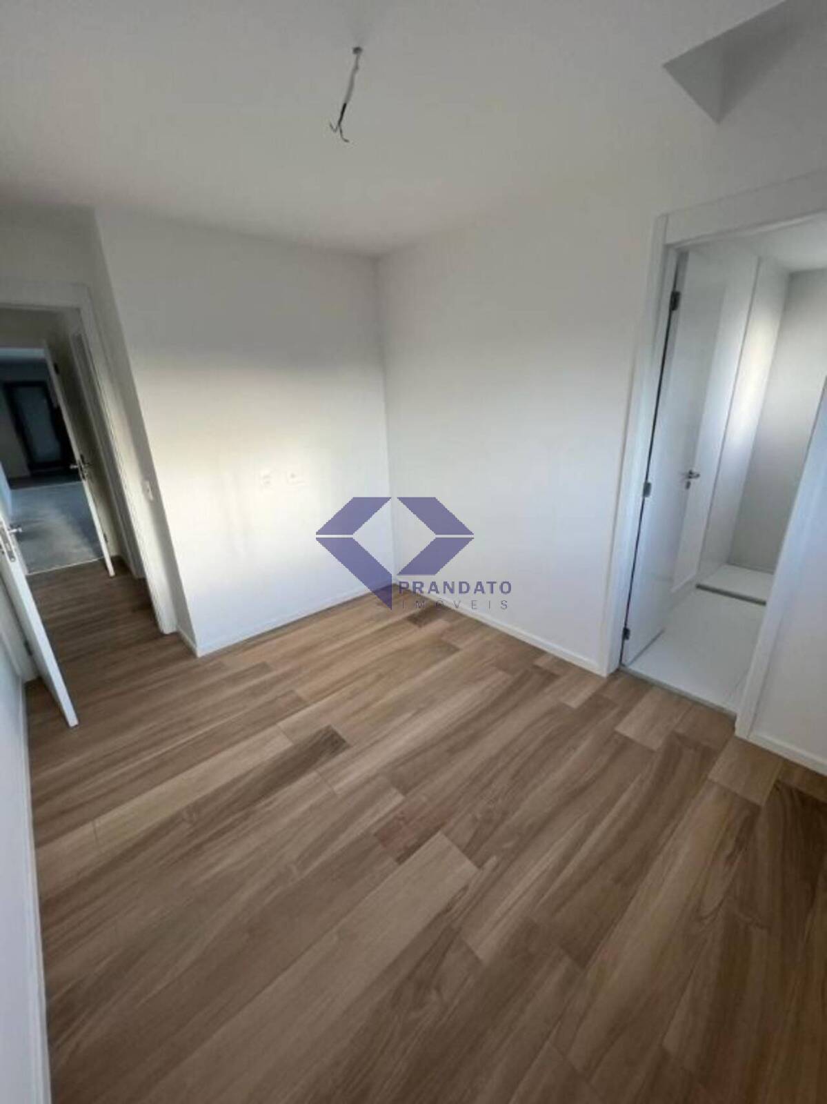 Apartamento à venda com 3 quartos, 143m² - Foto 6