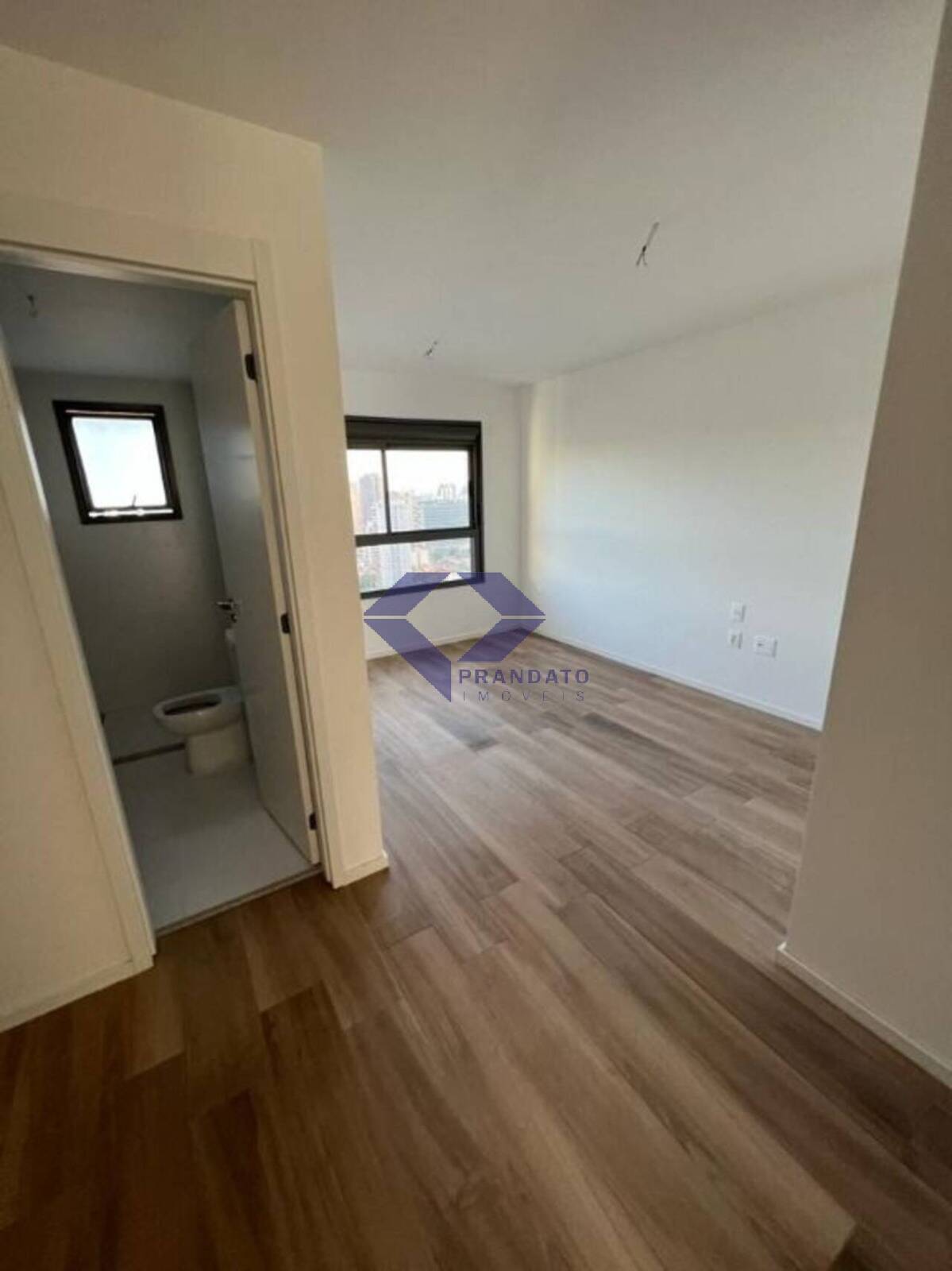 Apartamento à venda com 3 quartos, 143m² - Foto 8