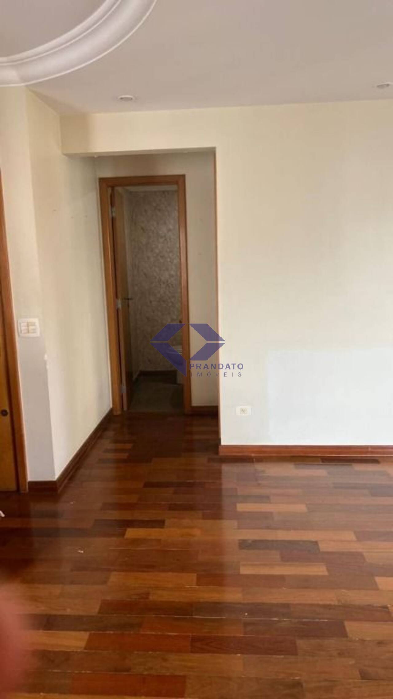 Apartamento à venda com 3 quartos, 144m² - Foto 7