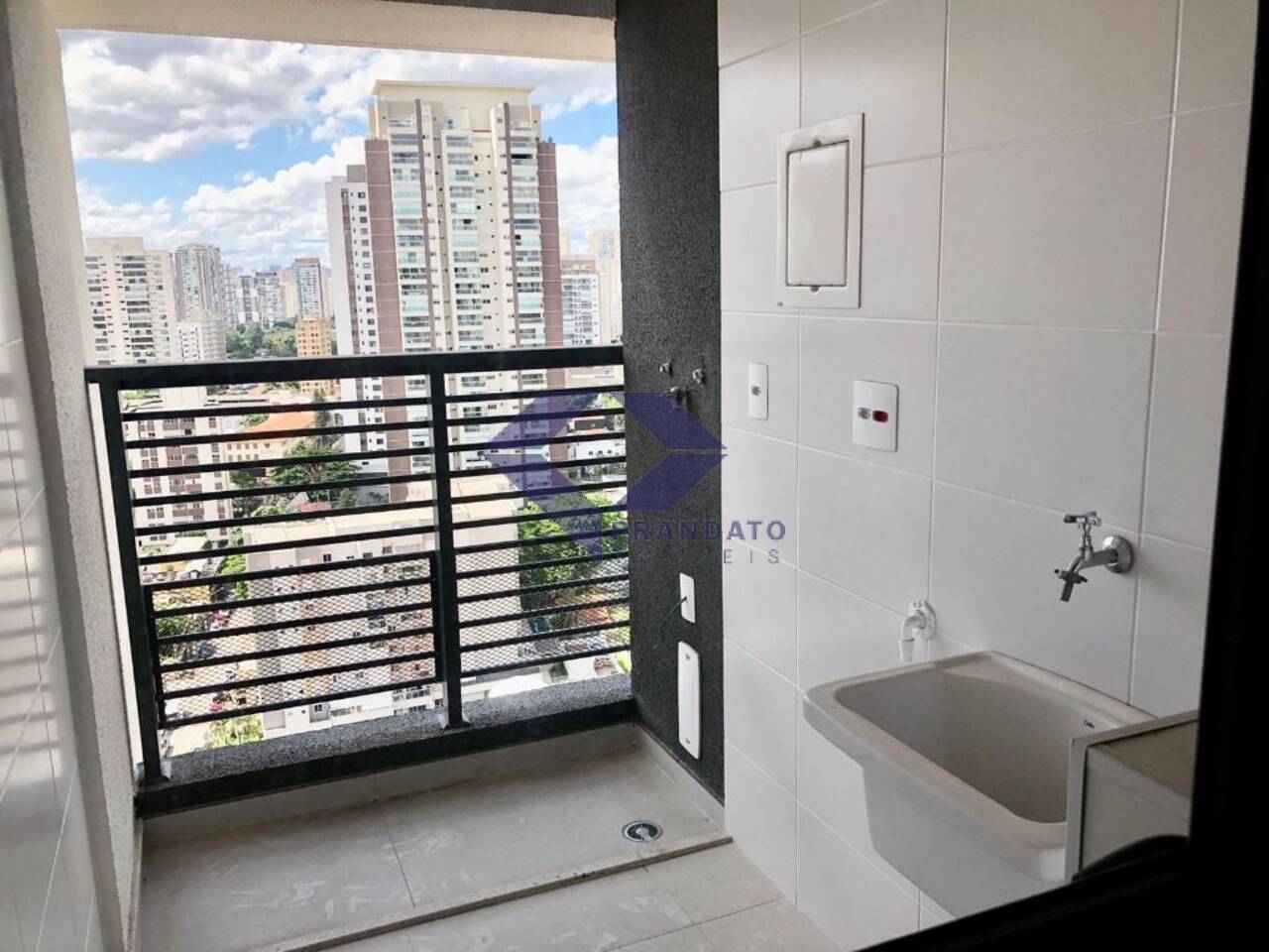 Apartamento à venda com 3 quartos, 84m² - Foto 3