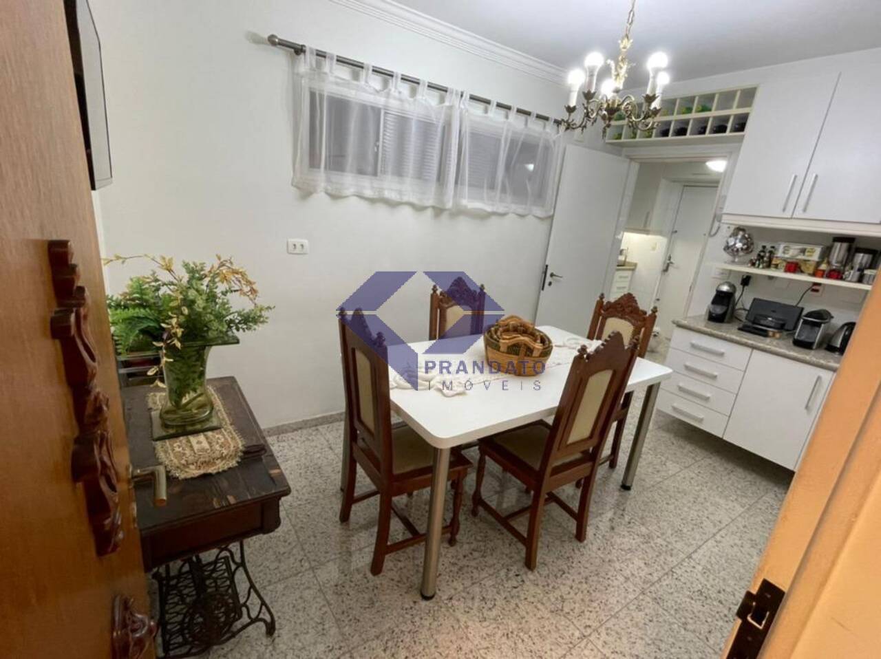 Apartamento à venda com 4 quartos, 180m² - Foto 6