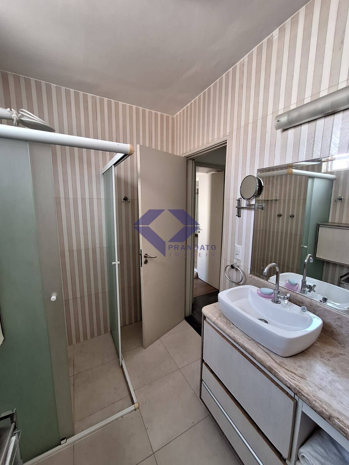 Casa à venda com 3 quartos, 200m² - Foto 21