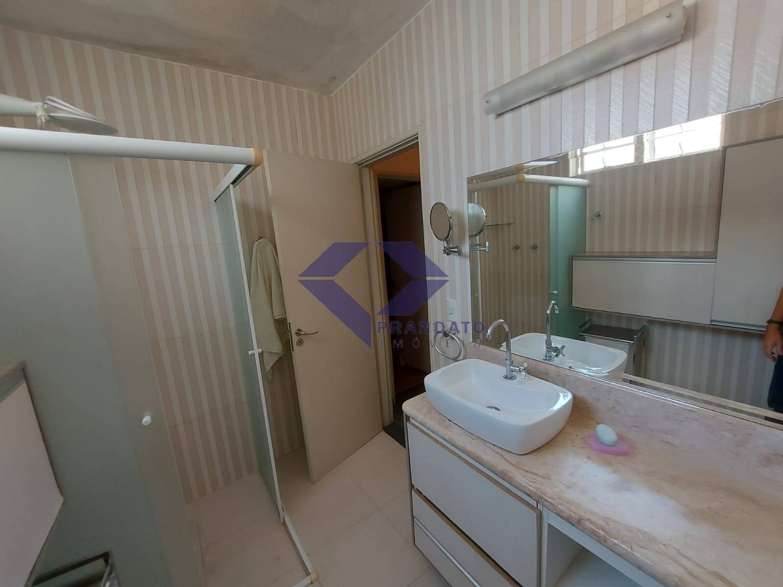 Casa à venda com 3 quartos, 200m² - Foto 24