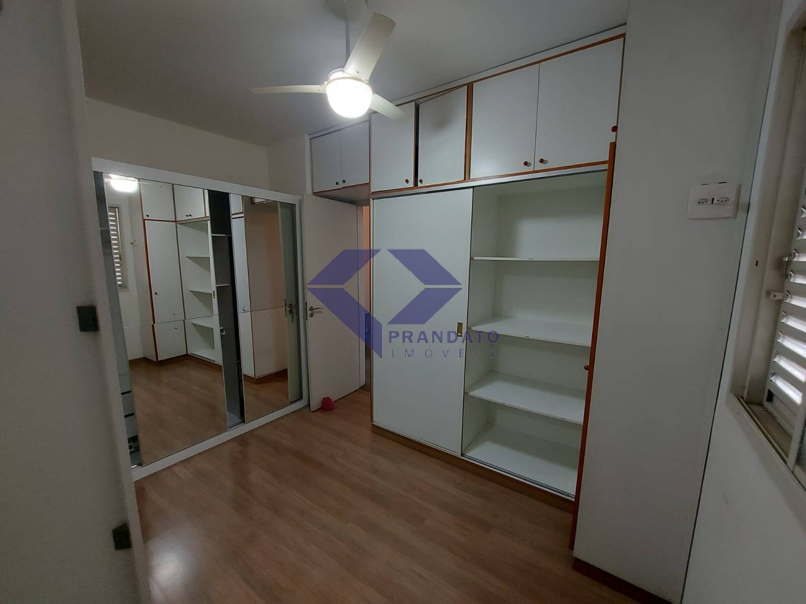 Casa à venda com 3 quartos, 200m² - Foto 17