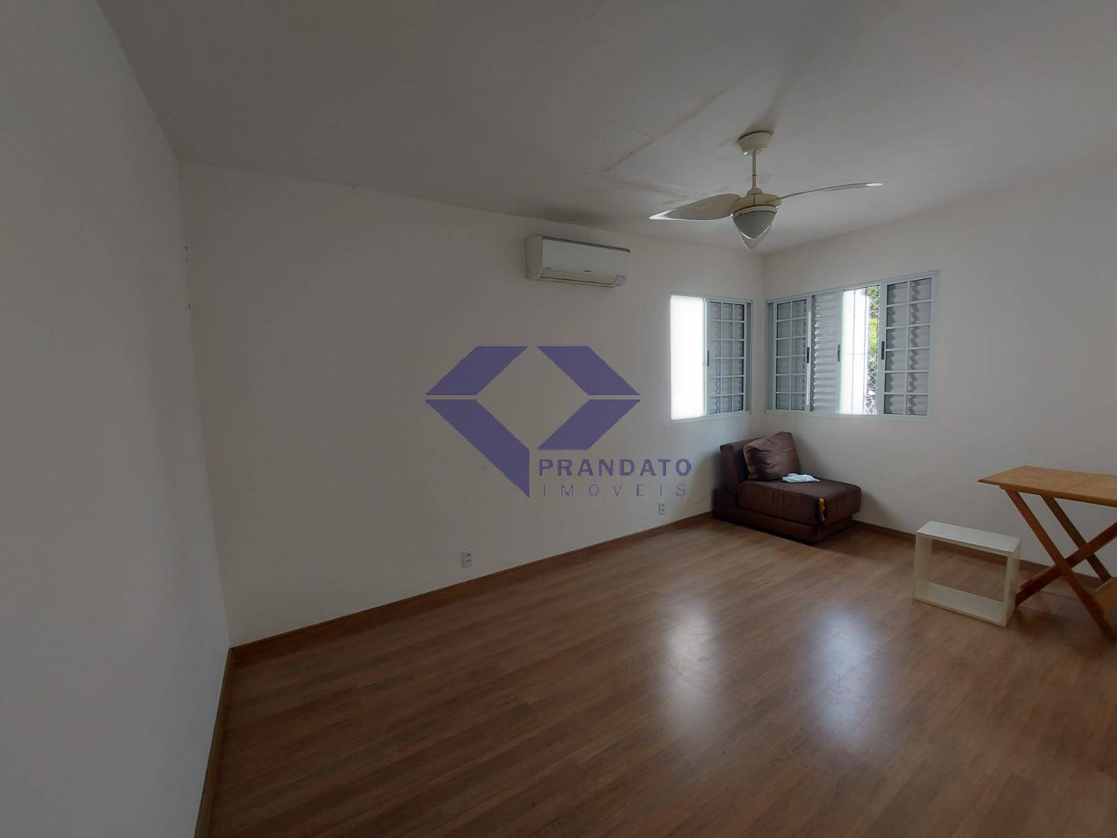 Casa à venda com 3 quartos, 200m² - Foto 35