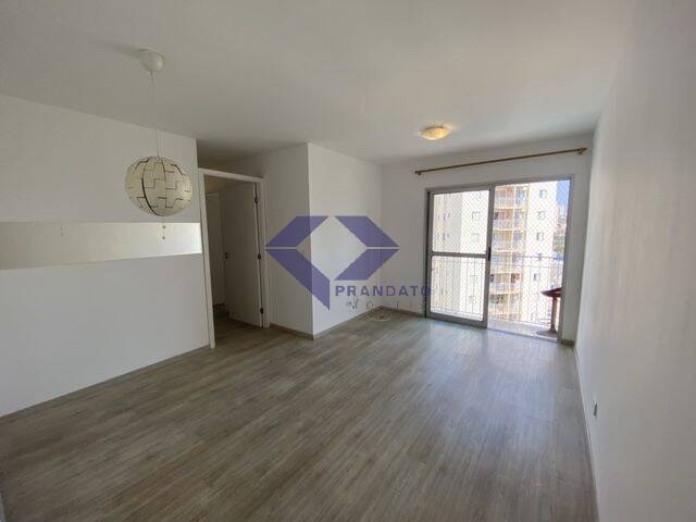 Apartamento à venda com 3 quartos, 70m² - Foto 1