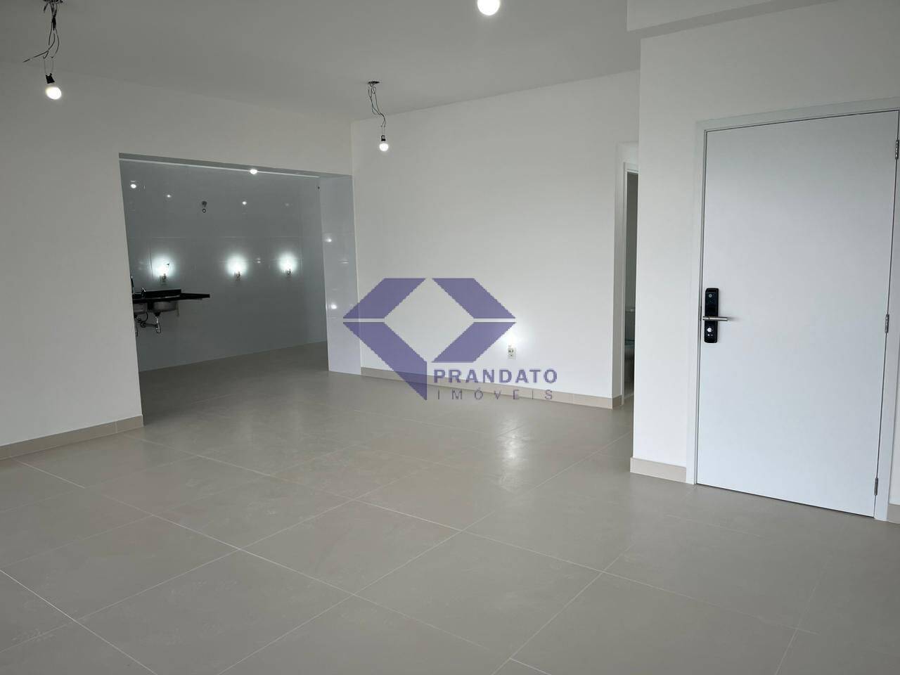 Apartamento à venda com 4 quartos, 227m² - Foto 12