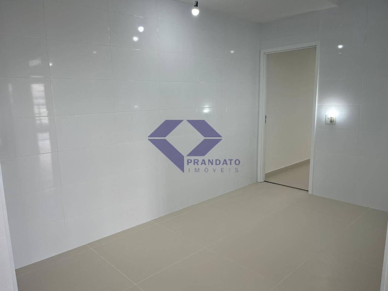 Apartamento à venda com 4 quartos, 227m² - Foto 14